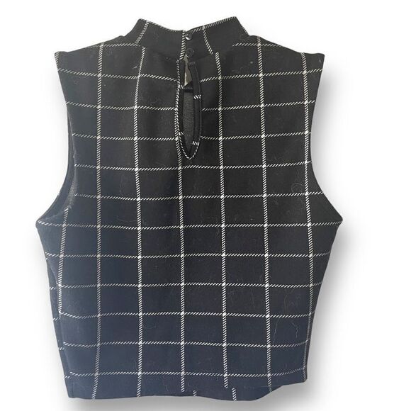 Hollister Black Window Pane Check Crop Top - Picture 2 of 7